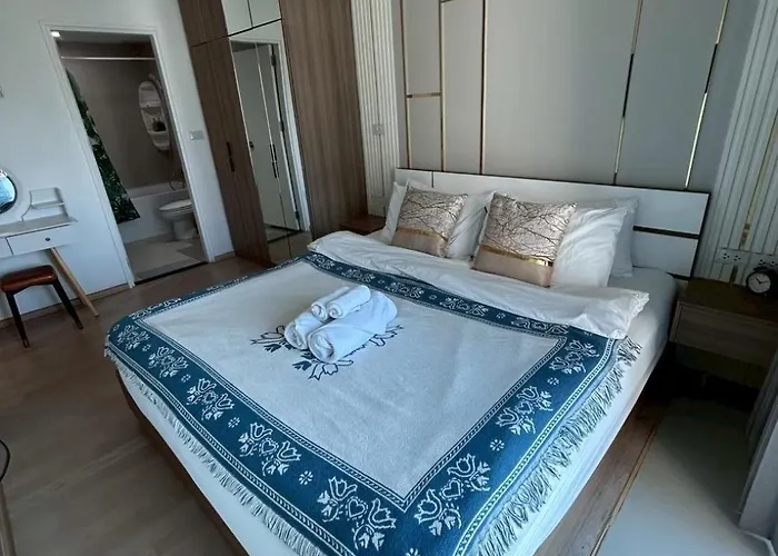 Apartment Skylink Thonglor Luxury With Pool Bts Access *